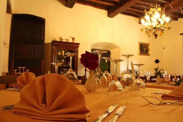 Dining 94 of 147