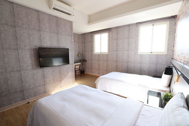 Room 15 of 55