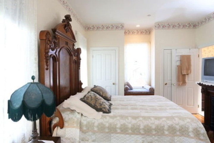 Room 5 of 48