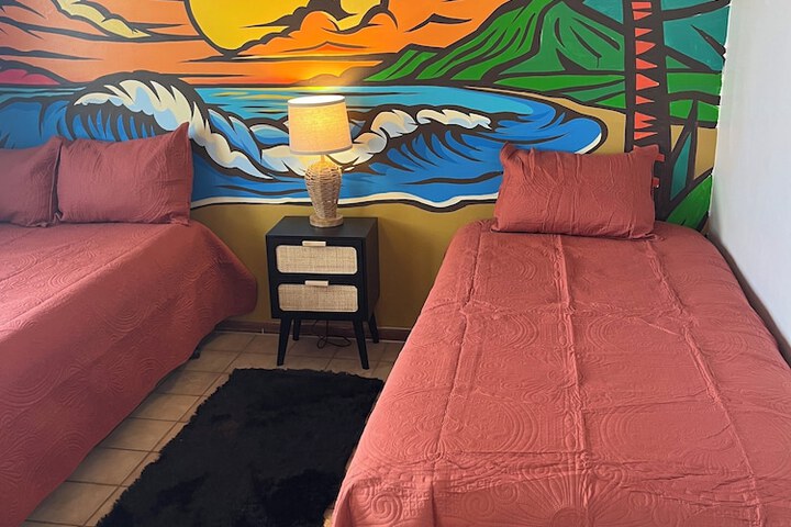 Room 10 of 35