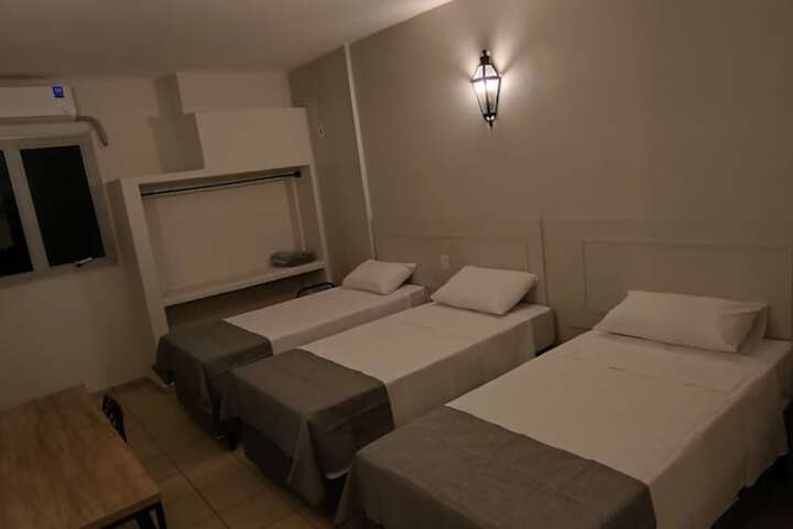 Room 6 of 7