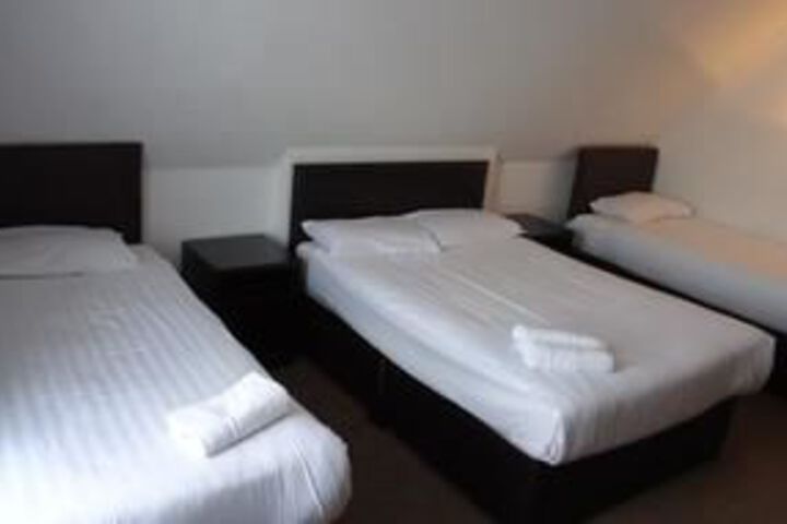Room 26 of 37