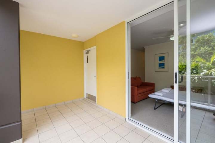 Room 6 of 134