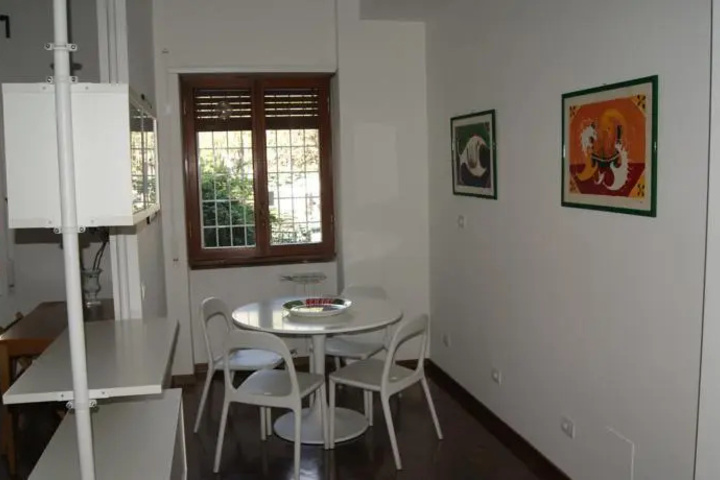 Room 4 of 4