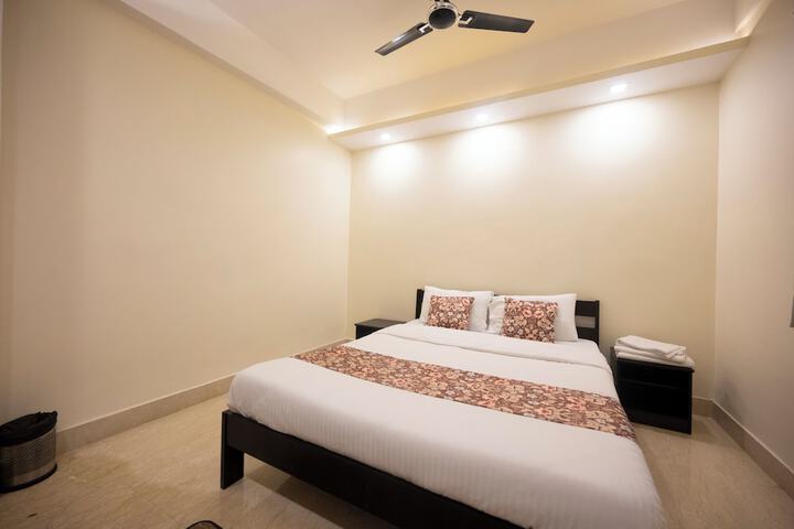 Room 43 of 118