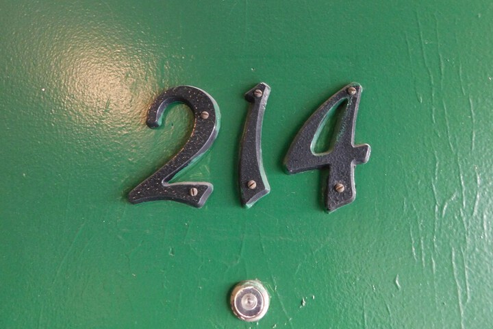 Room 9 of 27