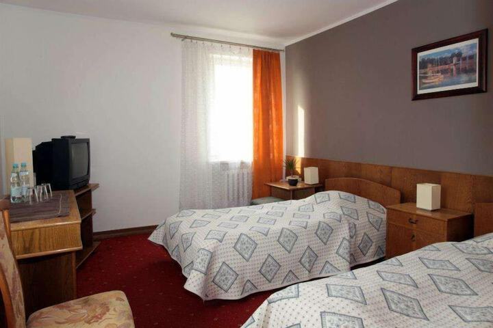 Room 12 of 22