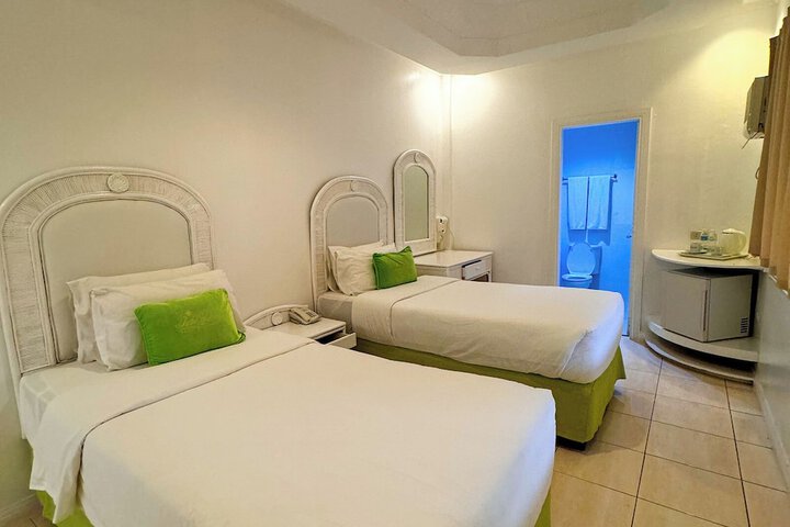 Room 47 of 164