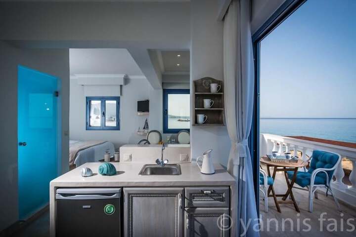 Room 32 of 105