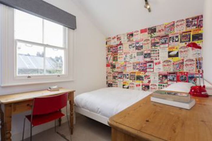 Room 8 of 23