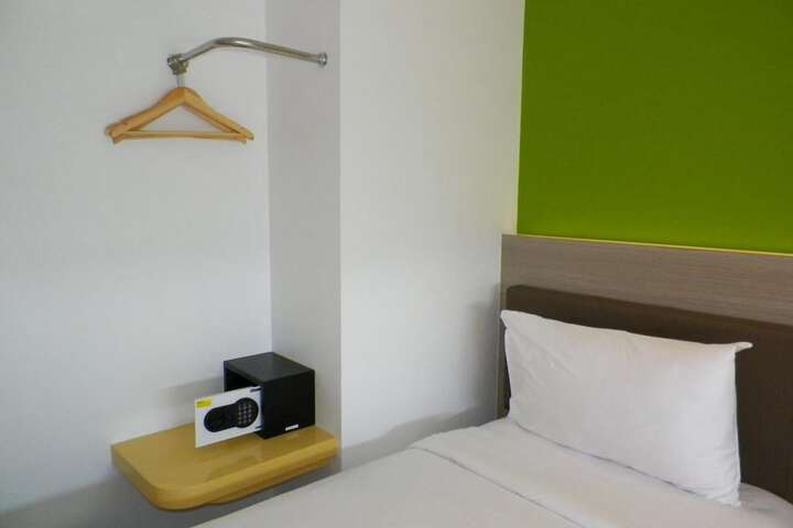 Room 15 of 46