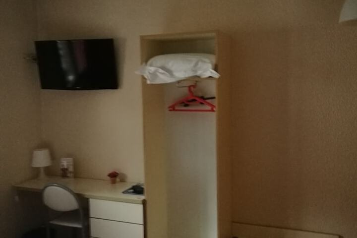 Room 9 of 51