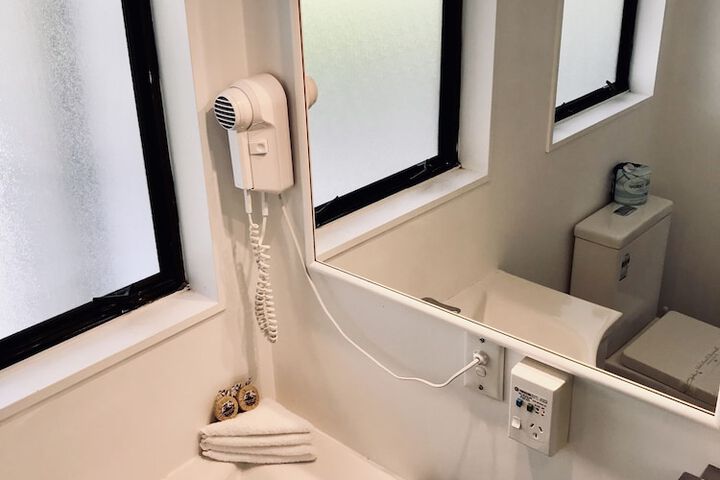Room 87 of 172