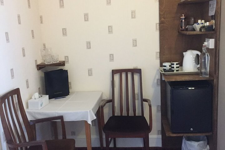 Room 34 of 44