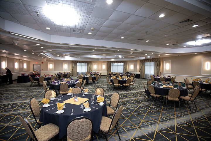 Banquet hall