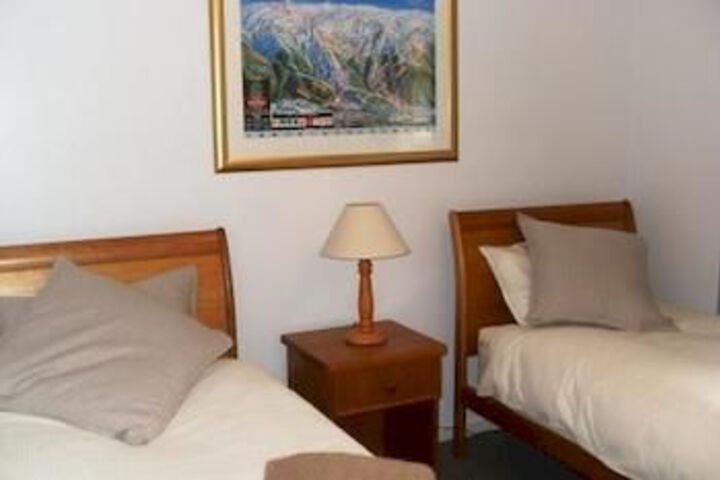 Room 2 of 13