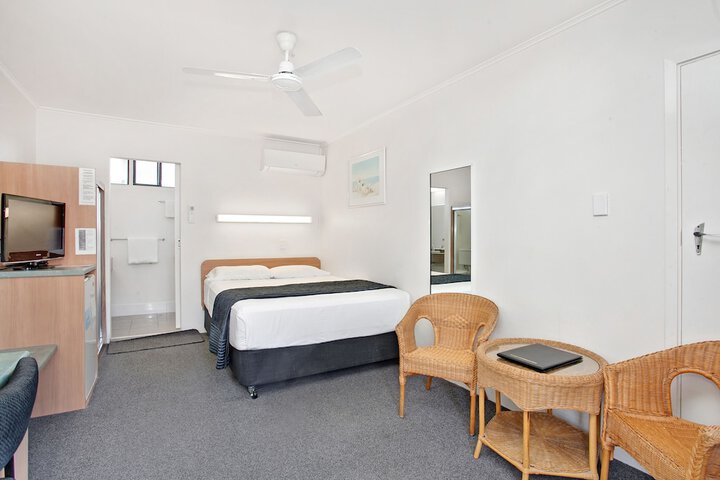 Room 18 of 49