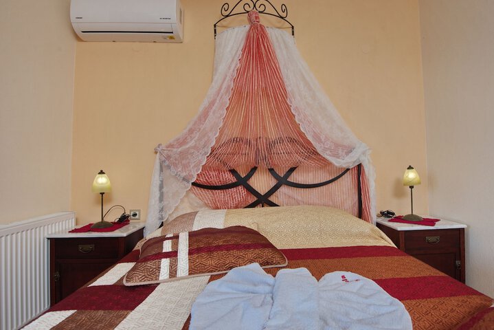 Room 2 of 45
