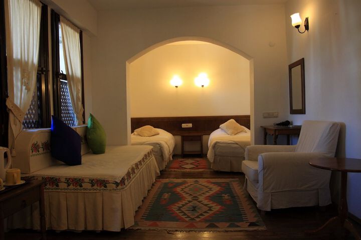 Room 16 of 57