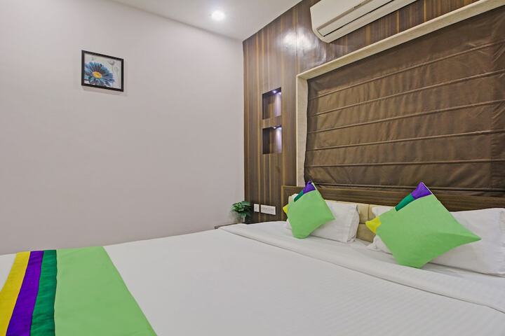 Room 14 of 69