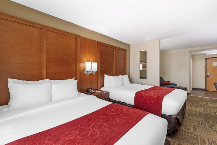 Suite 2 Queen Beds (6 of 14)