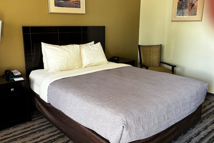 Room 5 of 26