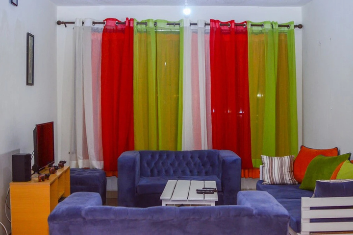 Room 2 of 12