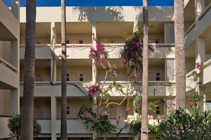 Hotel 106 of 112