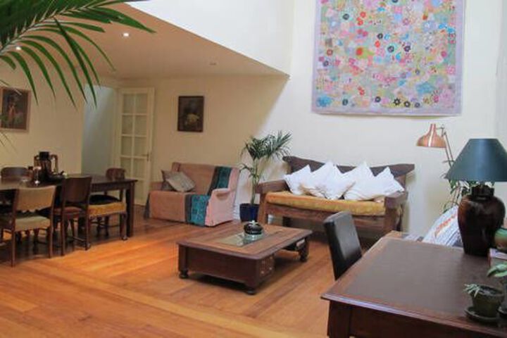 Room 5 of 10