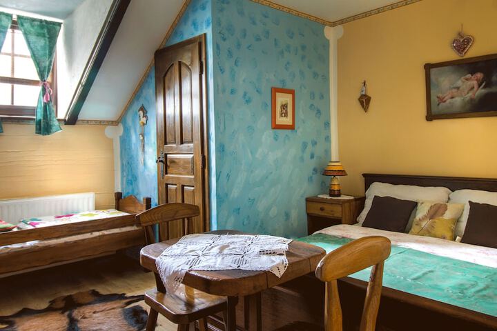 Room 13 of 54
