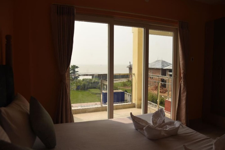 Room 27 of 44