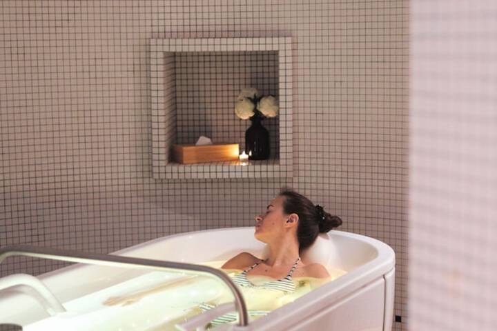 Spa 54 of 78