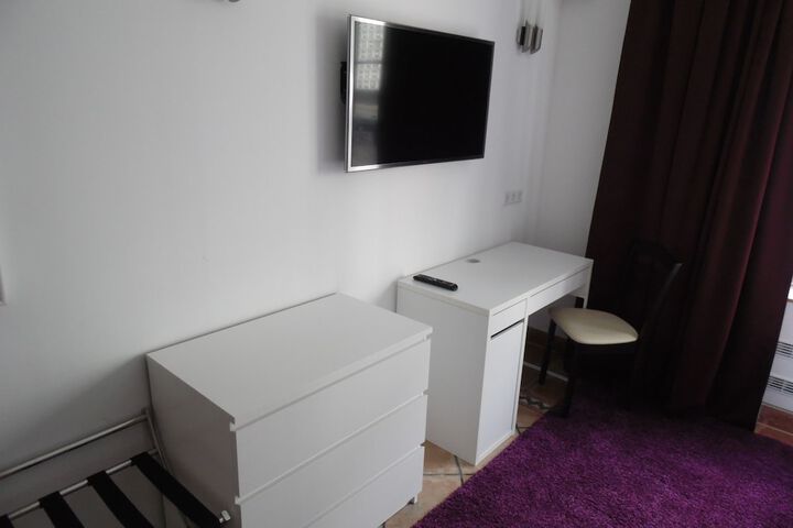 Room 19 of 57