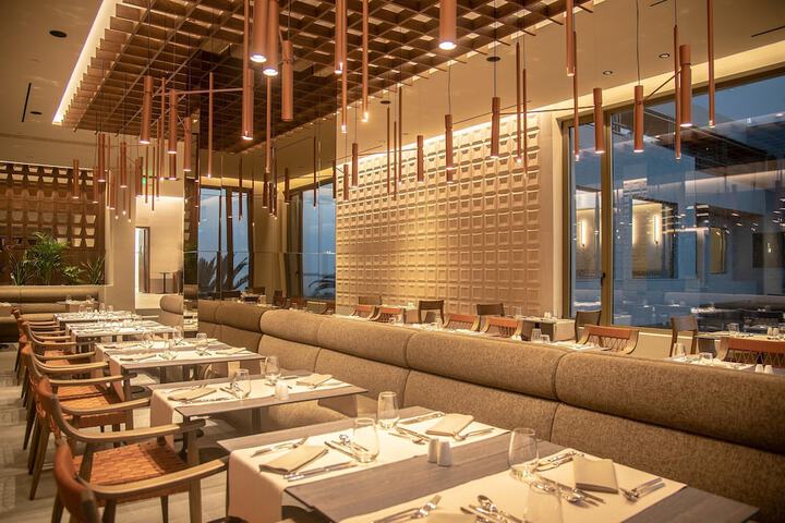 Dining 279 of 332
