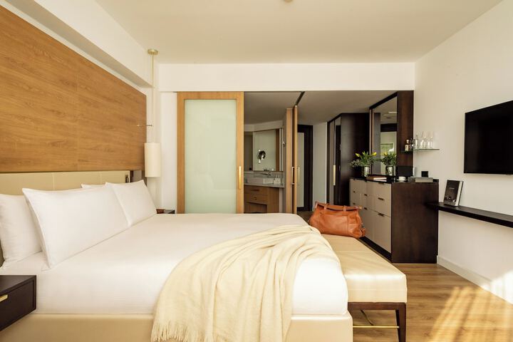 Room 27 of 129