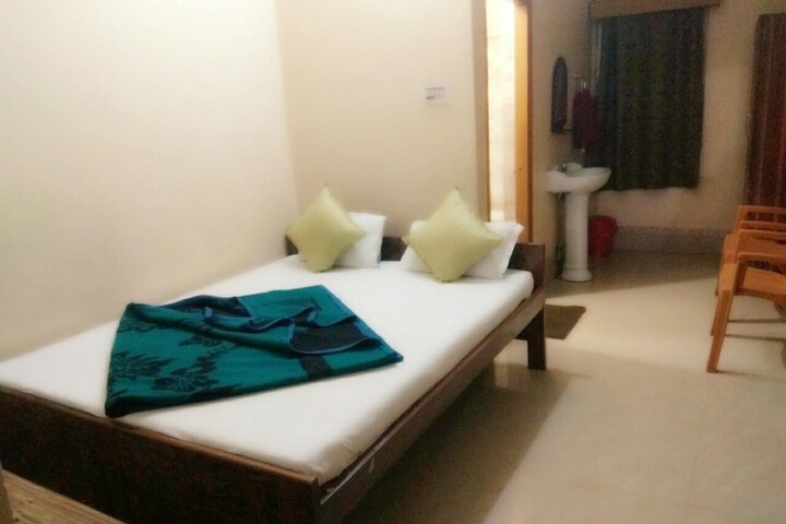 Room 2 of 21