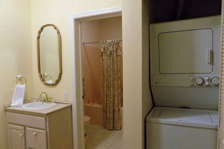 Room 53 of 73