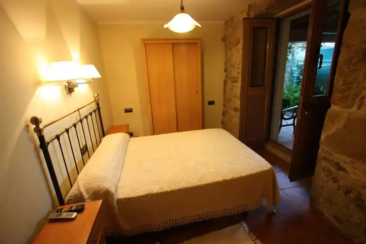 Room 3 of 13