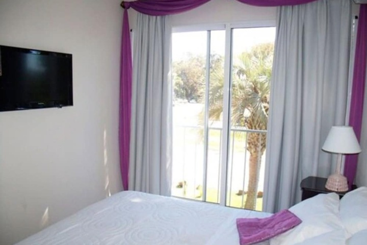 Room 4 of 20