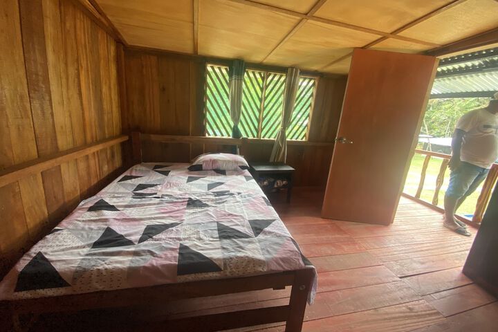 Room 3 of 7