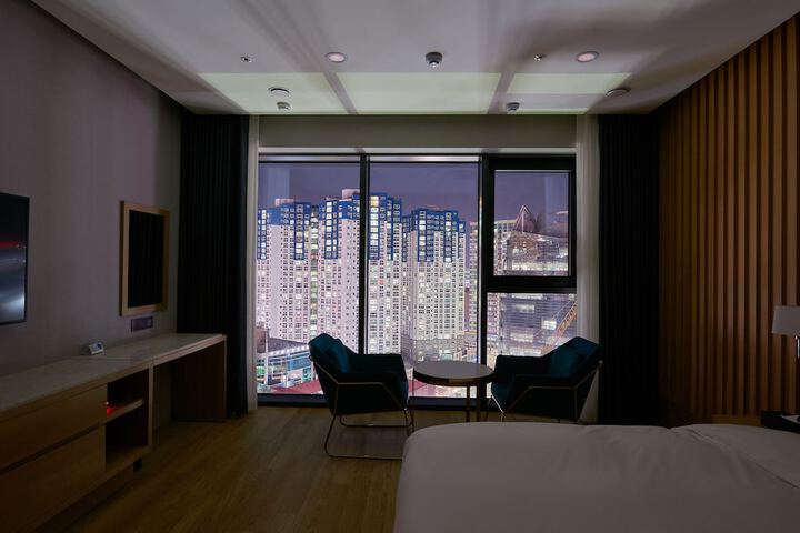 Room 14 of 46