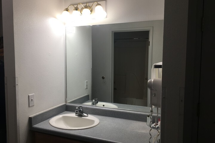 Room 13 of 41