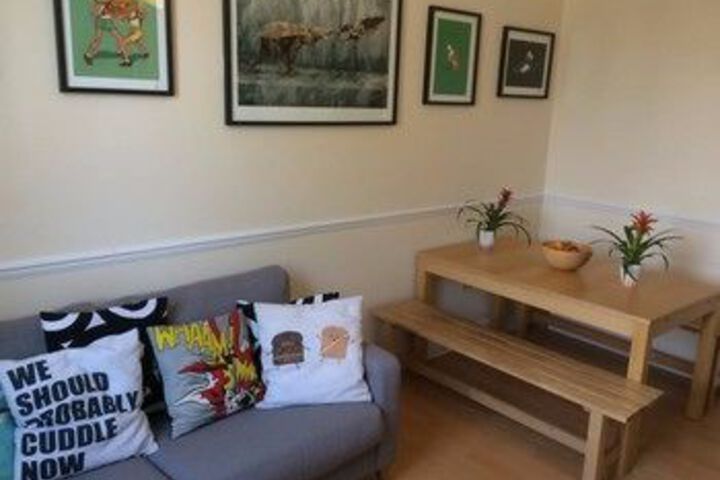 Room 8 of 10