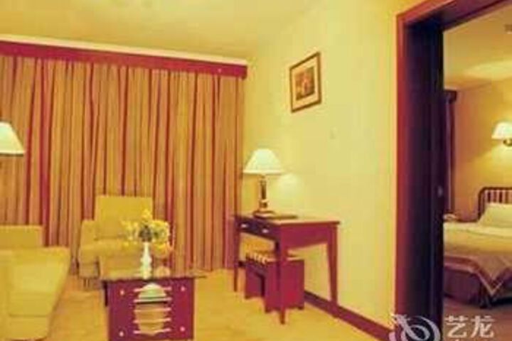 Room 17 of 31