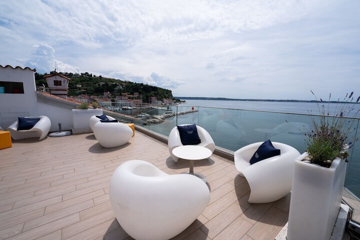 Terrace/Patio 48 of 132