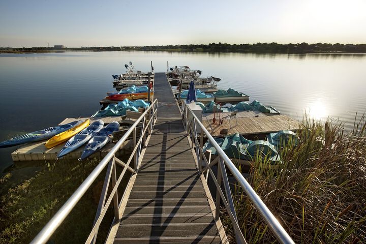 Dock