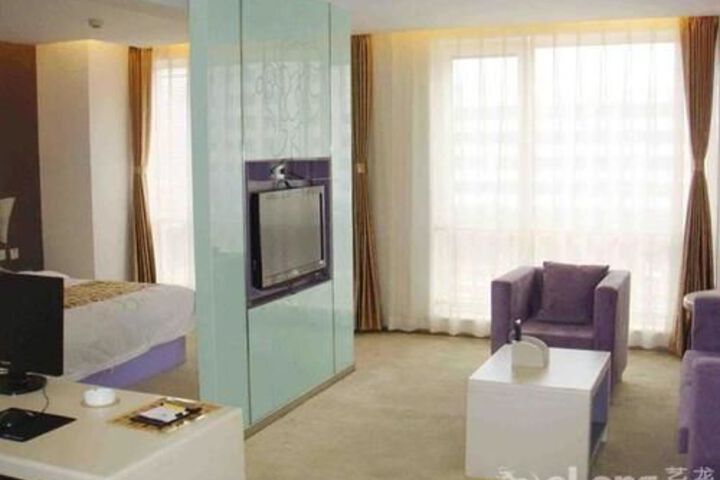 Room 69 of 114