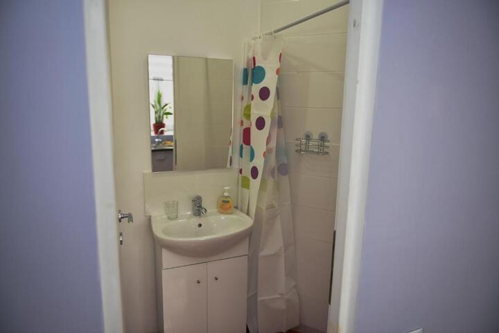 Room 8 of 17