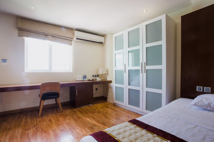 Room 18 of 34