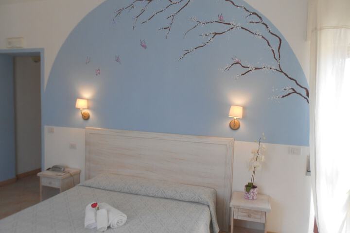 Room 9 of 45